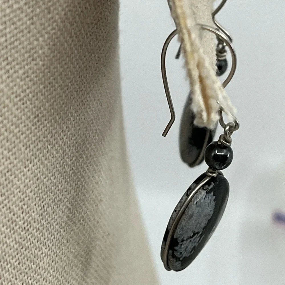Handmade Vintage 1990's Snowflake Obsidian & Black Pearl Earrings - Picture 5 of 16